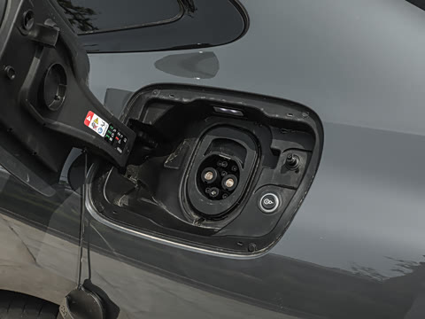 2026�� quattro Ǭ���Ǽݰ�
