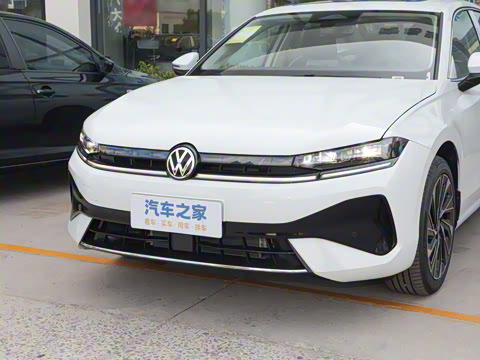 2026�� L 300TSI DSG ������