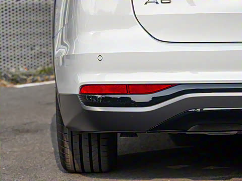 2025�� allroad quattro ̽���� 55 TFSI ����ԽҰ��