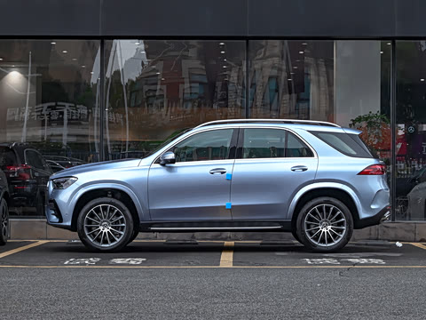 2025�� �Ŀ� GLE 450 4MATIC ������