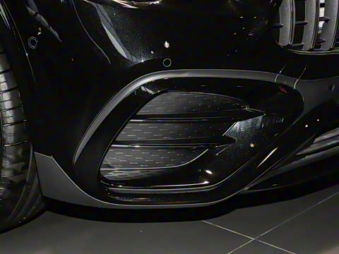 2025�� AMG GLA 35 4MATIC