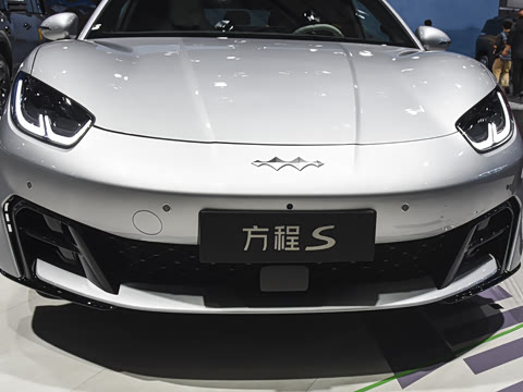 2026�� S ������