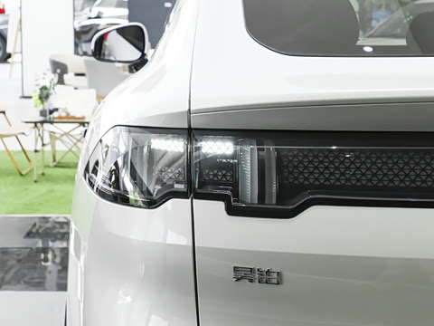 2026�� ���� 660 Max