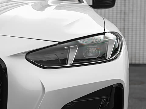 2026�� 430i M�˶���ҹ��װ
