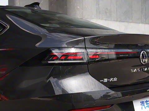 2026�� L 300TSI DSG ������