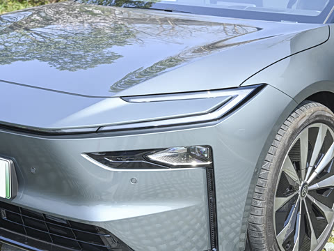 2026�� 710 Ultra�����״��