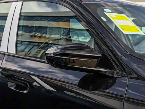 2025�� M50 xDrive