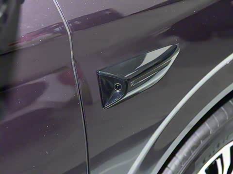 2026 DM-i 1.5T 218KM Խ