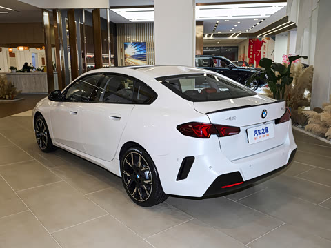 2026�� 225L M�˶���ҹ��װ