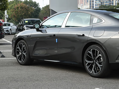 2025�� 610km ������