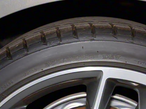 2025�� Sportback ��ذ� 40 TFSI quattro ����������