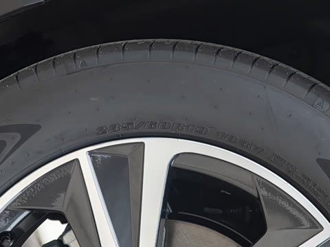 2026�� 300 ����������