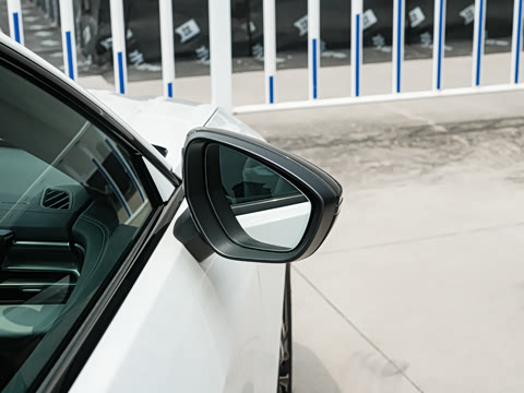 2026�� 2.0T �˶��� Plus