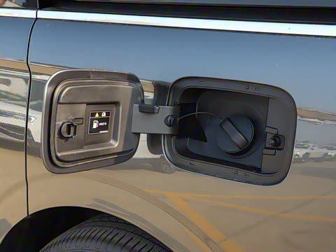 2025�� PHEV �������������