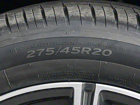 2025 xDrive 30Li M˶ҹװ