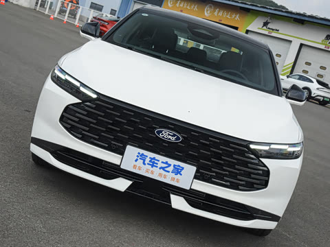 2026��  2.0T  EcoBoost  ������