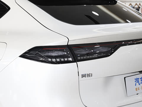 2025�� 825 Max��