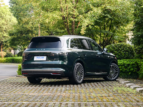 2025�� ���� Ultra ����������