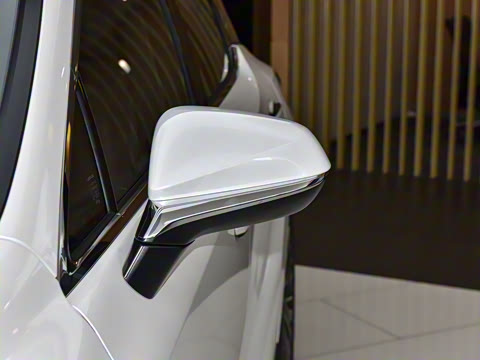 2026�� 350h ����������