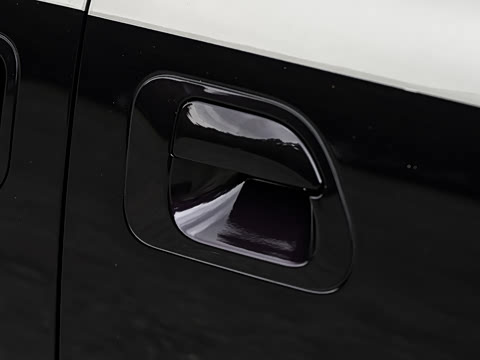 2027�� 2.0L ������ 7��