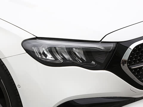 2026�� E 300 L �����˶���