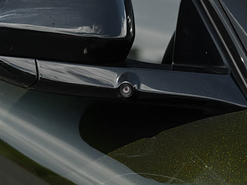 2025�� 240����Ultra�˶���