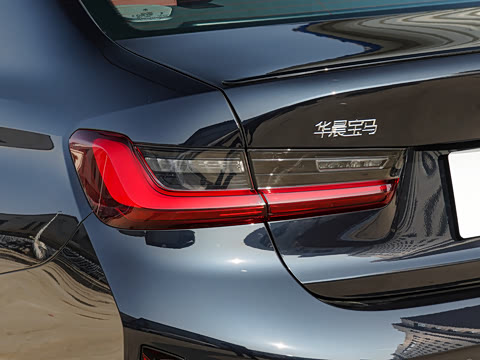 2026�� 330i M�˶���ҹ��װ