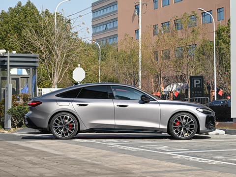 2026�� TFSI quattro 200kW �콢��