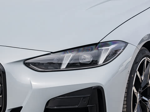 2026�� 430i M�˶���ҹ��װ