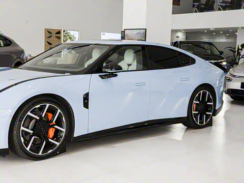 2025�� 702 ������ Ultra