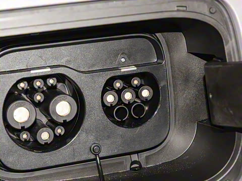 2025�� 702 ������ Ultra