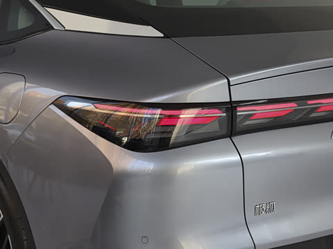 2025�� �Ŀ� 560MAX 185kW