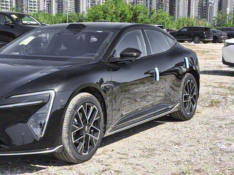 2025�� Ultra���̰�