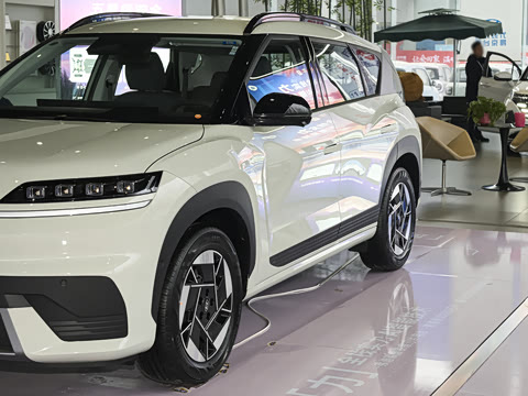 2025�� ����SMART�� 64.2kWh