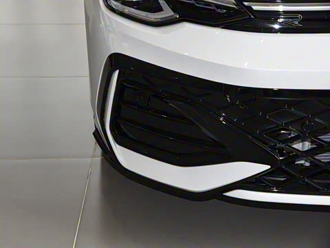 2026�� 300TSI R-Line