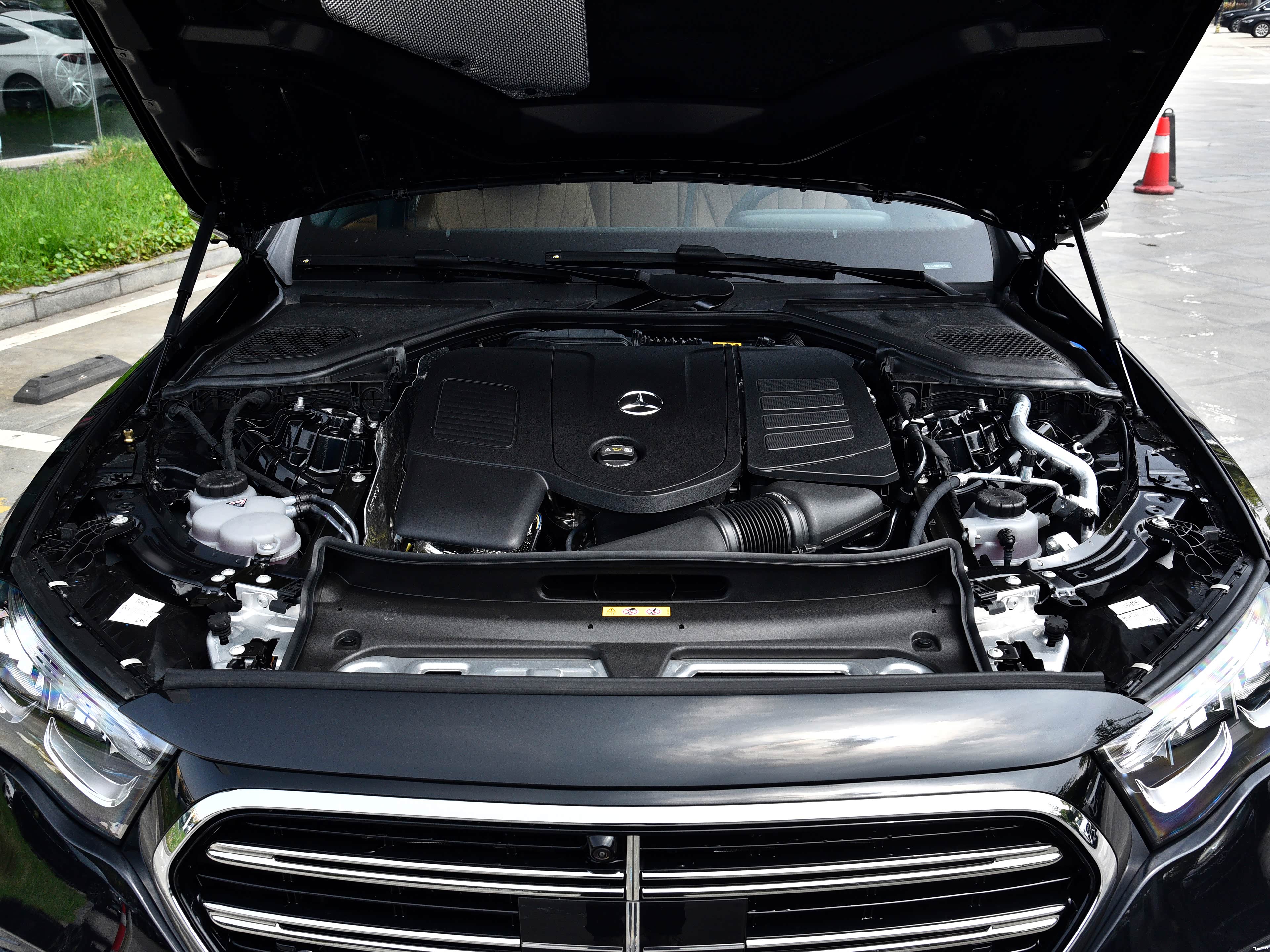 Mercedes-Benz E, миниатюра 30