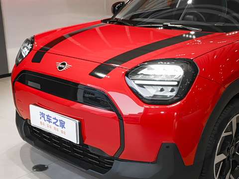 2025�� E ������