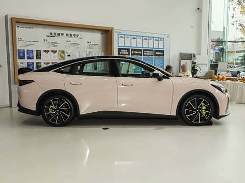 2025�� �Ŀ� 668MAX���а� 200kW