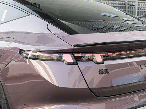 2025�� 240����Ultra H5