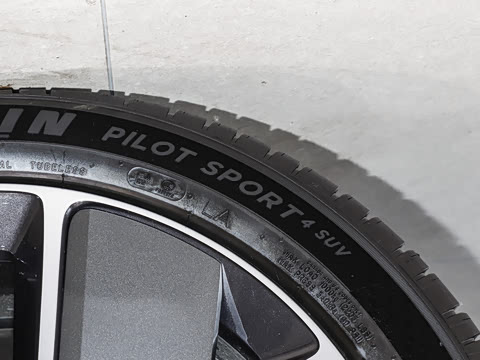 2025�� Pro ���ܻ��°�