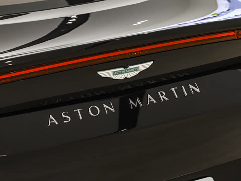 2024�� 4.0T V8 Coupe