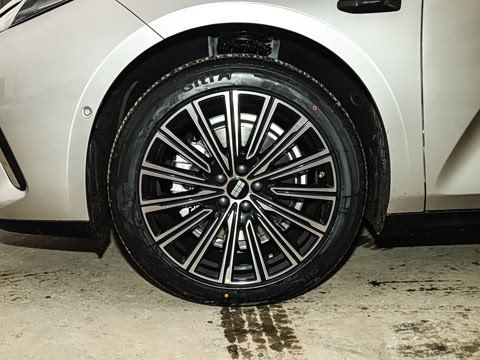 2026�� 225km EM-i Զ�����ǺӰ�