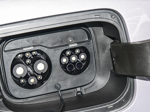 2025�� 820 �������� Ultra