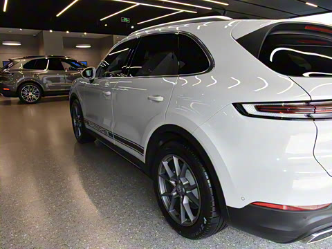 2025�� Cayenne 3.0T ���۰�