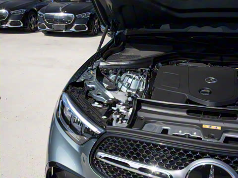 2026�� GLC 300 L 4MATIC ������ 5��