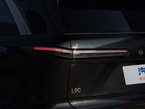 2025�� Max ������