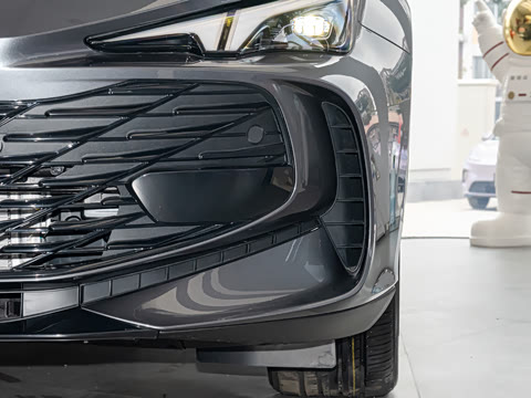 2026�� 2.0T Trophy+ �����˶���