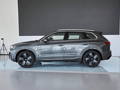 2026�� 3.0TSI �񾳰� �����˶���װ