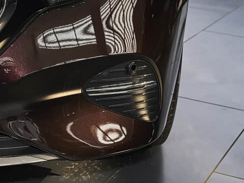 2026�� E 300 L ������