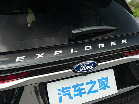2027��  2.3T EcoBoost �����ѽ�� 7��